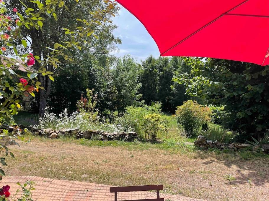 Logement Au Calme Pres D'Aurillac Sansac-de-Marmiesse Luaran gambar